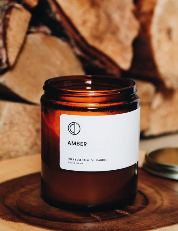 Amber Scented Soy Wax Candle OCTO