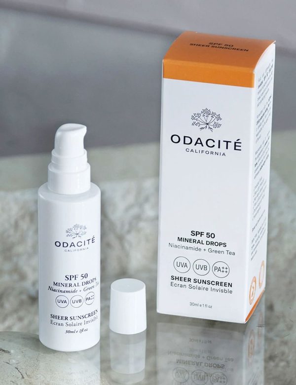 Odacité Mineral Drops Spf50 Sunscreen - Protezione solare minerale con niacinamide e tè verde