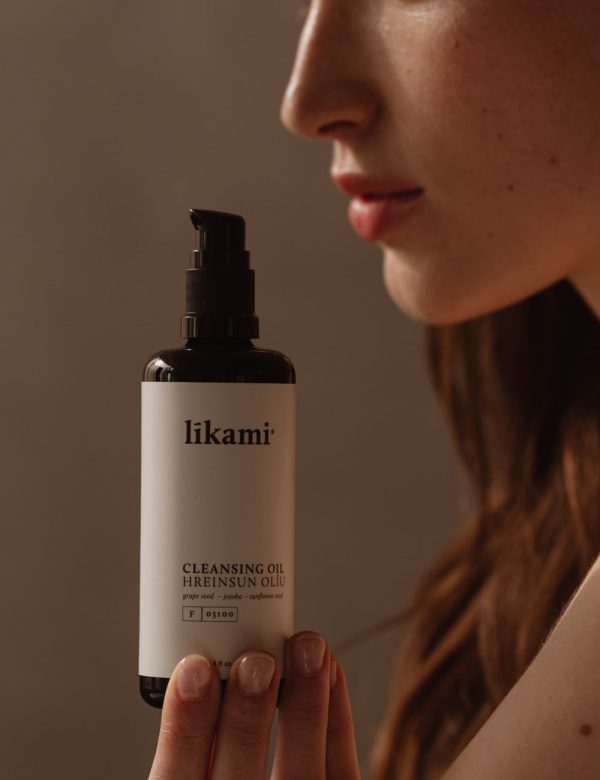 Natural oil cleanser Likami